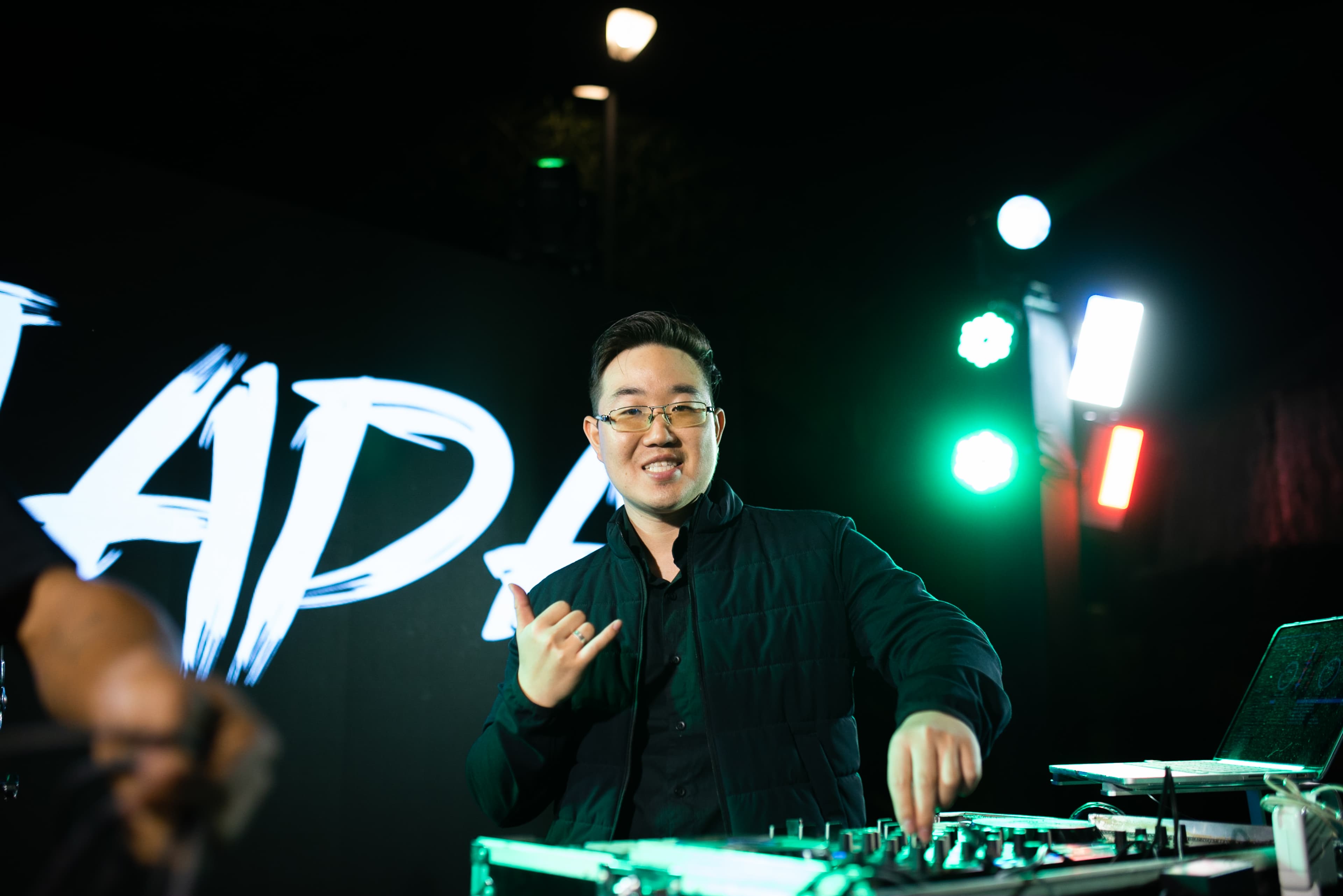 DJ Japa em apresentação ao vivo